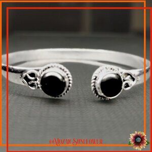 NEW HAND CRAFTED CUFF ONYX WITH CELTIC HEARTS